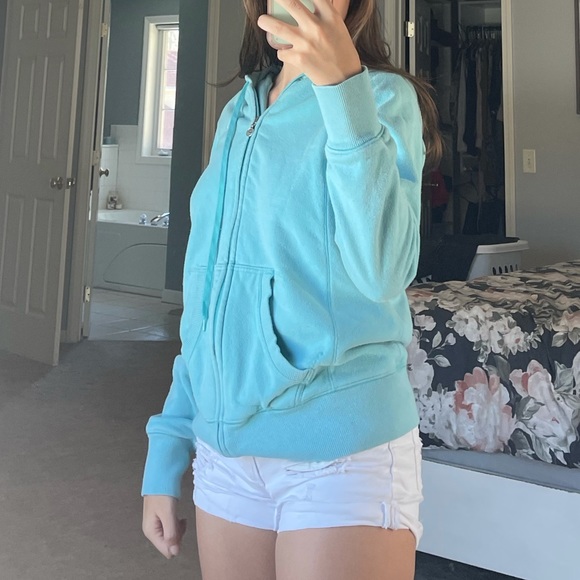 Nike Sweatshirt - Picture 3 of 5